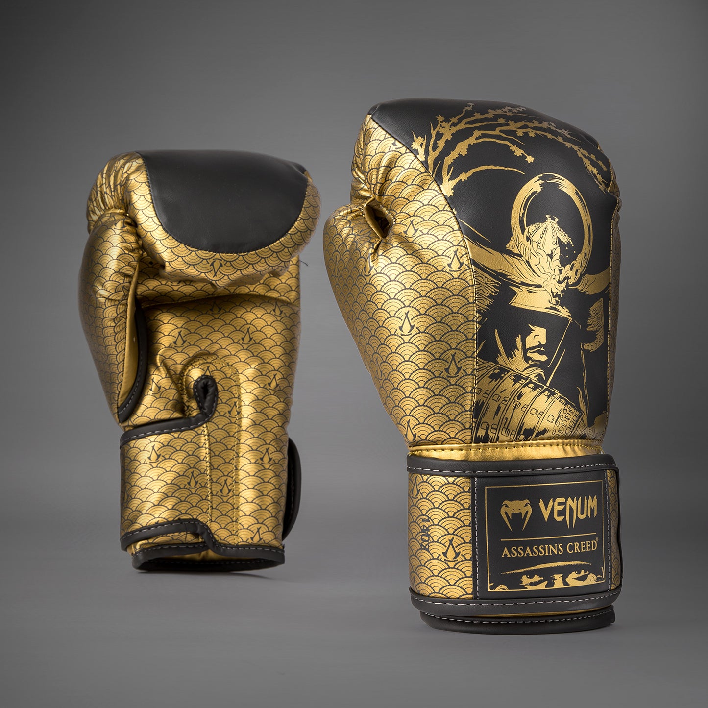 Venum x Assassin’s Creed Shadows Guantoni da boxe - Nero/Oro