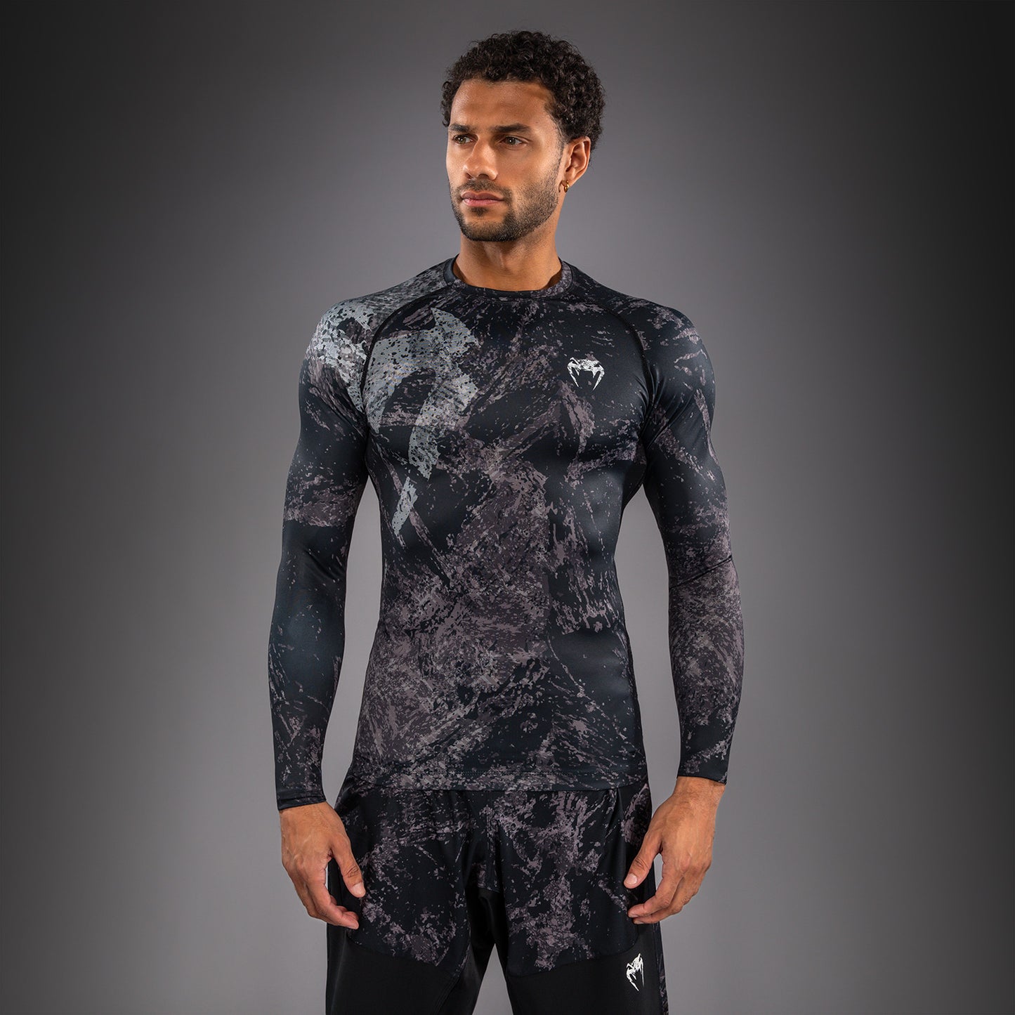 Venum Rage & Workout Rashguard a Maniche Lunghe - Nero/Grigio