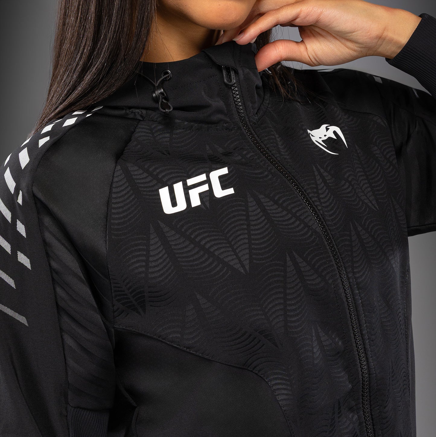 UFC Zenith by Venum Authentic Fight Night Felpa Walkout Donna - Nero