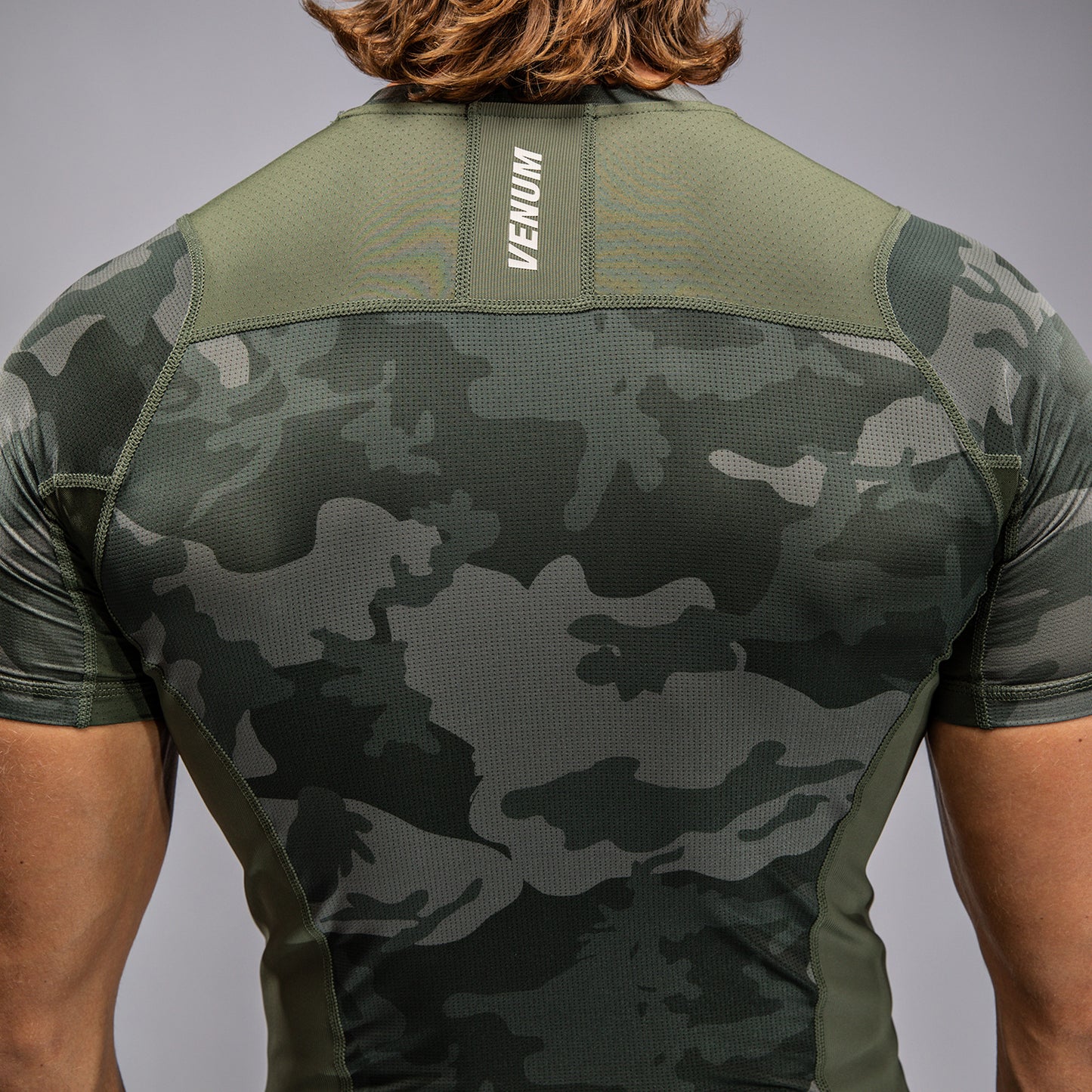 Venum G-Fit Air Rashguard a maniche Corte - Camo Esercito