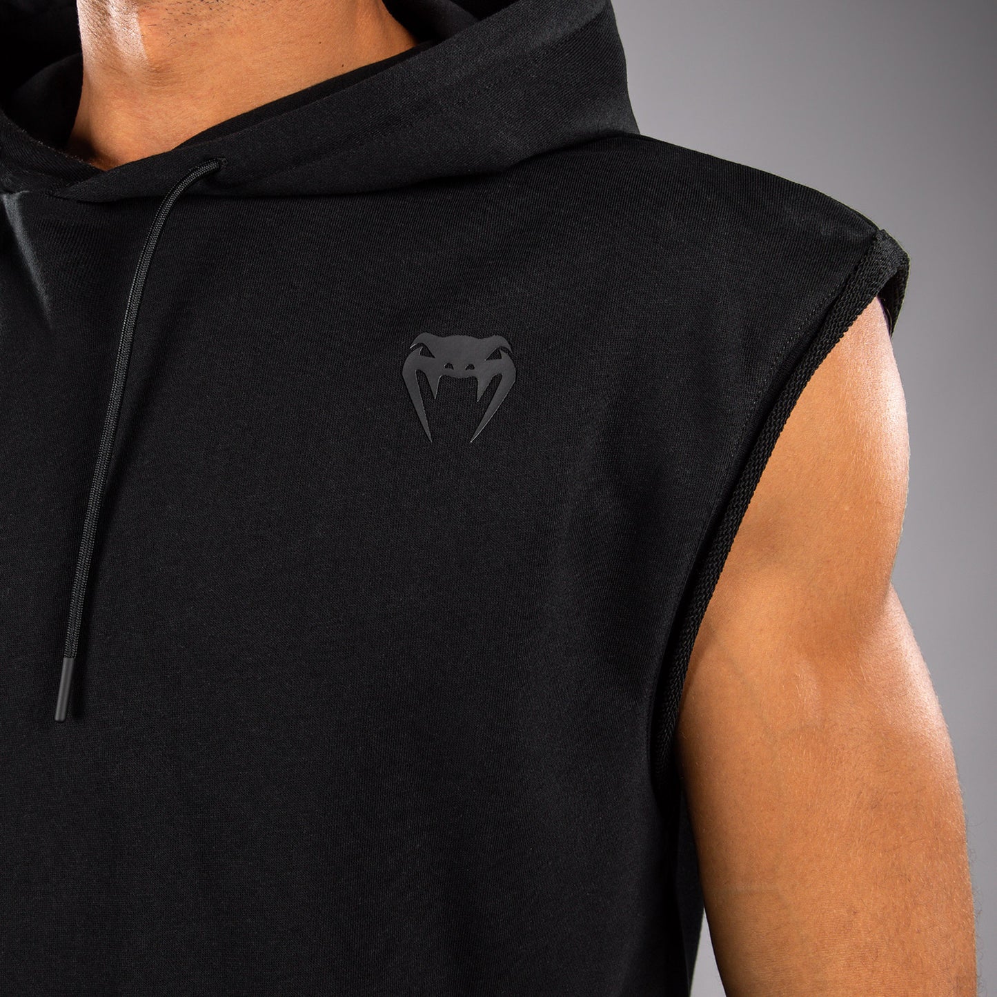 Venum Divide Felpa con Cappuccio Senza Maniche - Nero