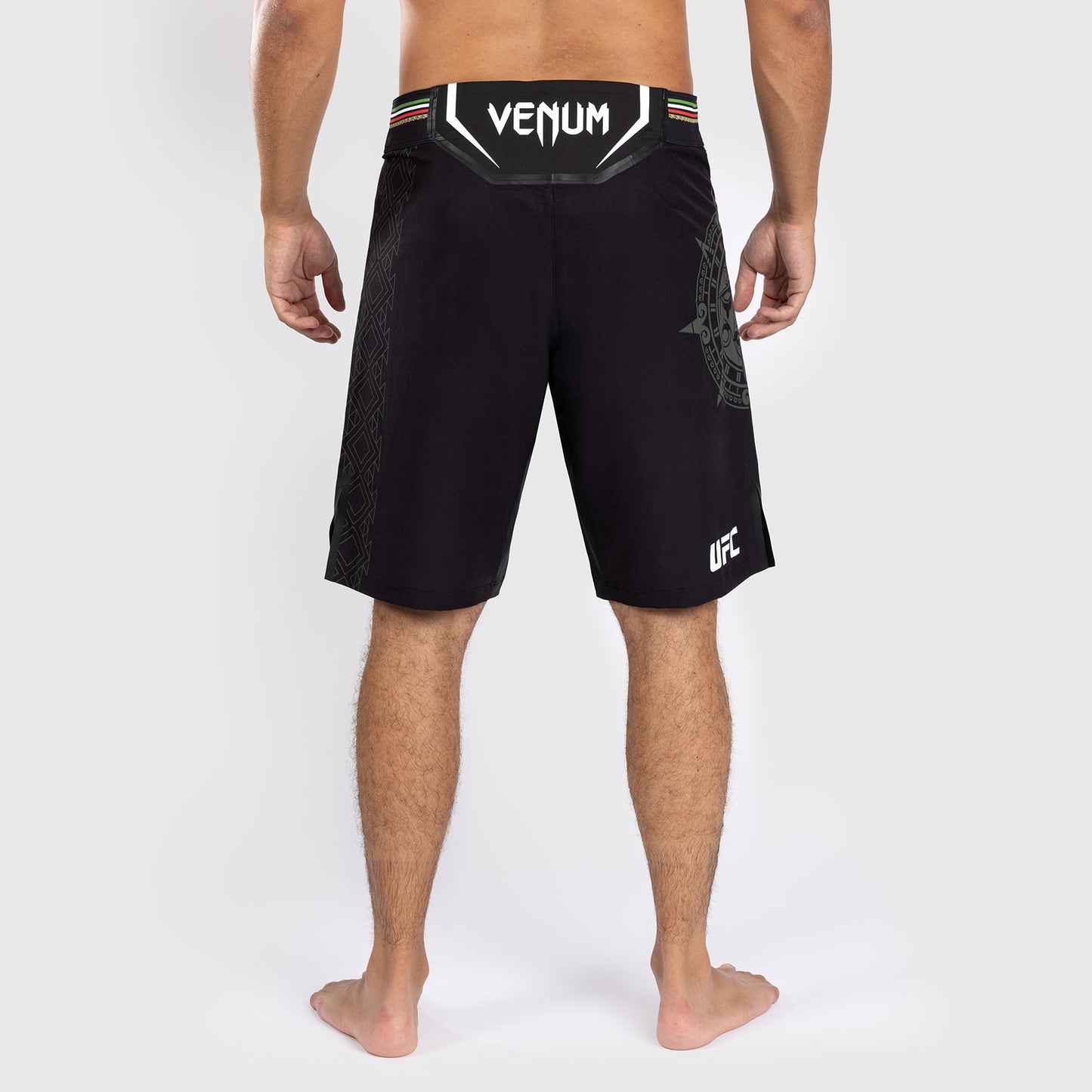 Noche UFC by Venum Authentic Fight Night Pantaloncini da combattimento da uomo - Taglio lungo - Neri