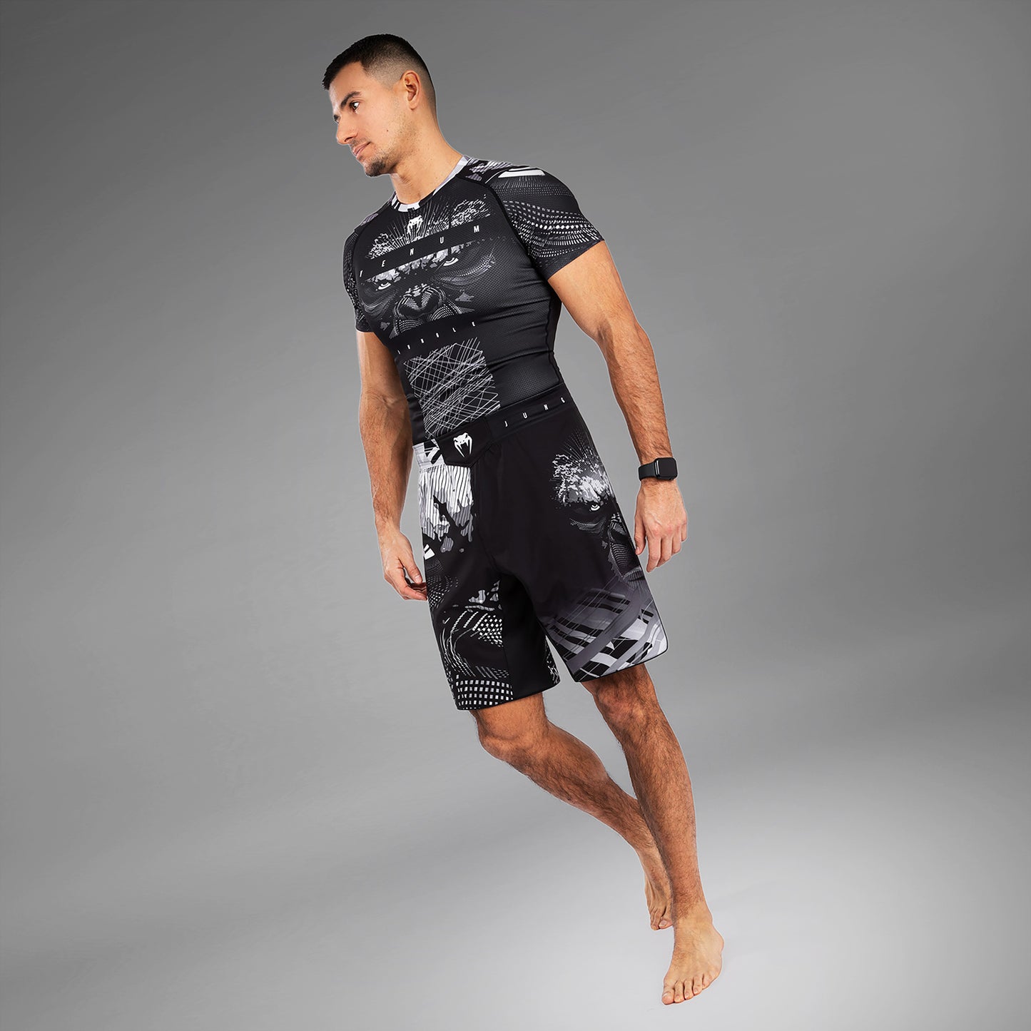 Venum Gorilla Jungle Pantaloncini da combattimento - Nero/Bianco