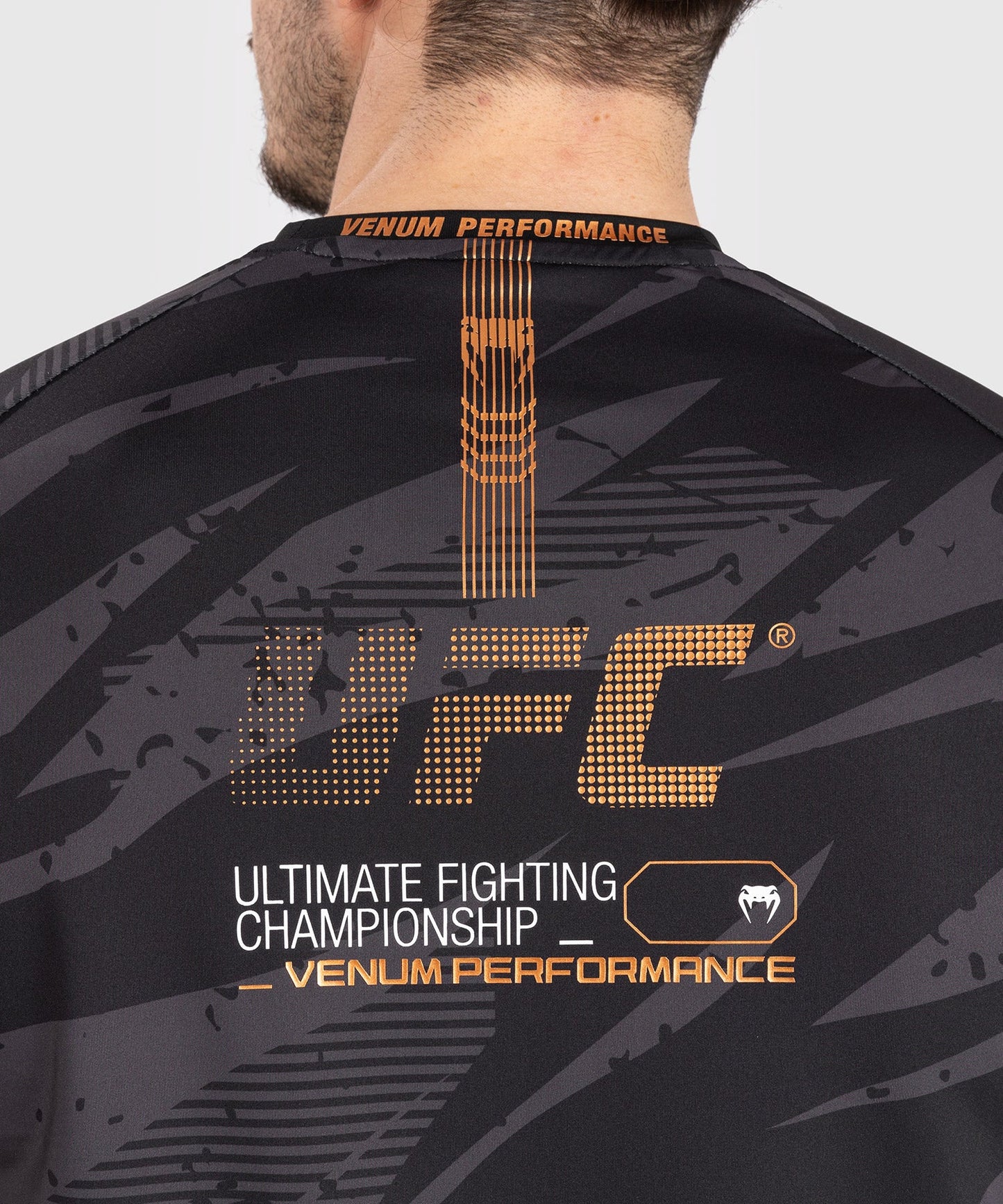 UFC Adrenaline by Venum Fight Week Maglietta Dry Tech da Uomo - Urban Camo