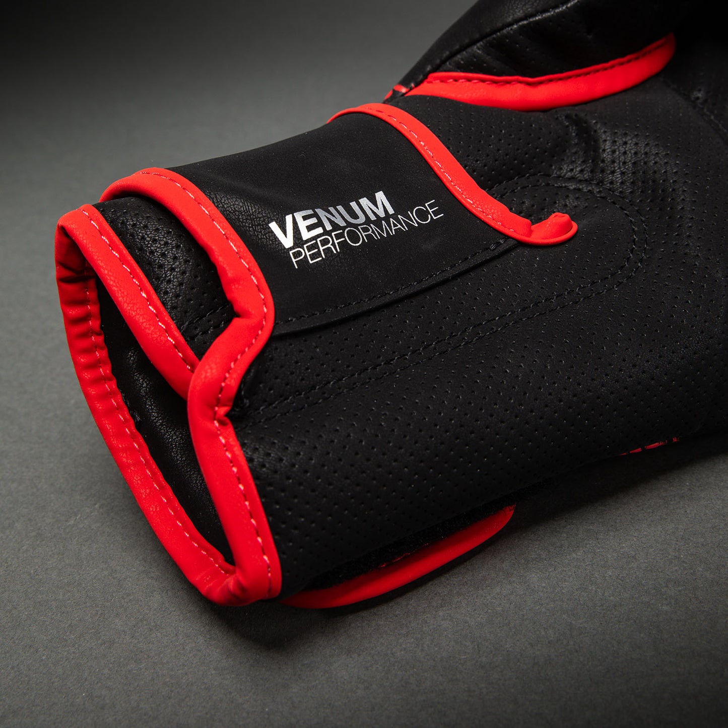 Venum Matupa Guantoni da boxe - Nero/Rosso/Argento