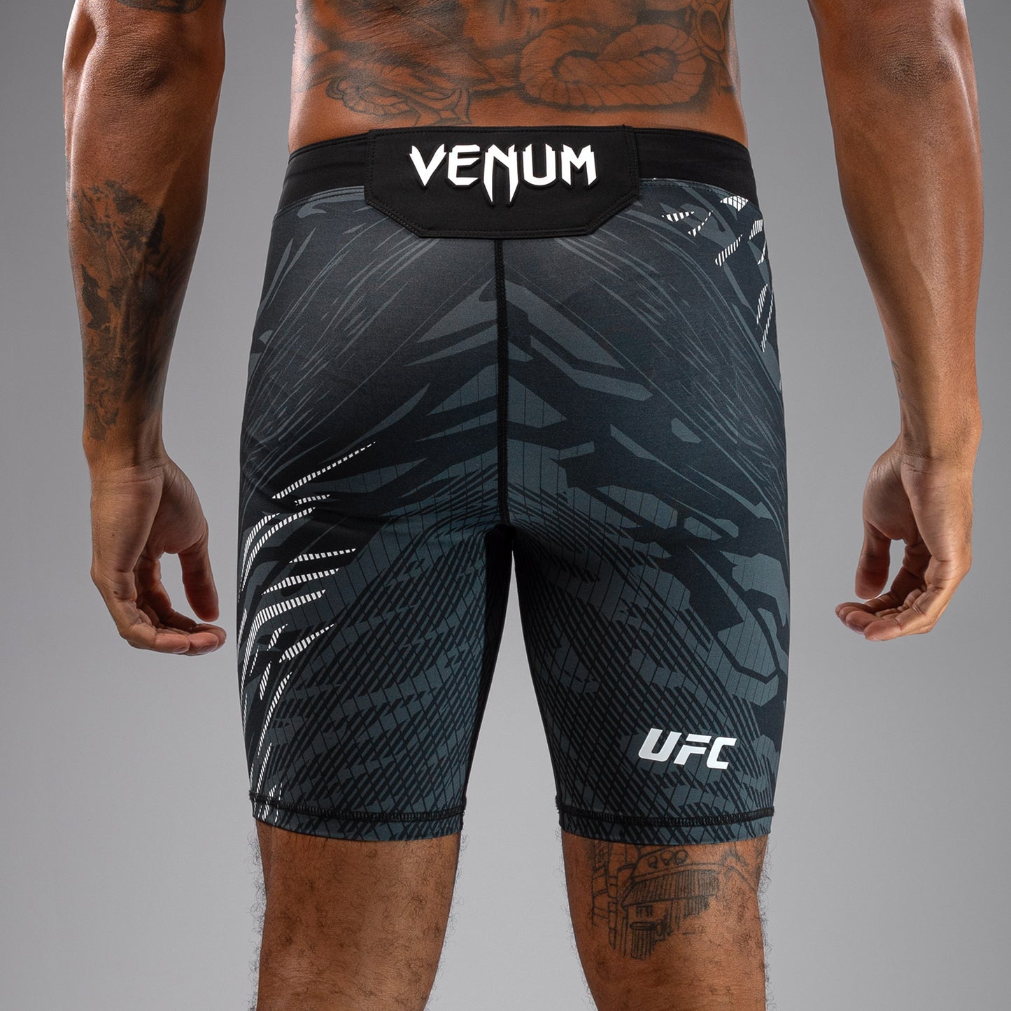 UFC Fusion by Venum Personalizzati Authentic Fight Night Vale Tudo Shorts per Uomo - Nero
