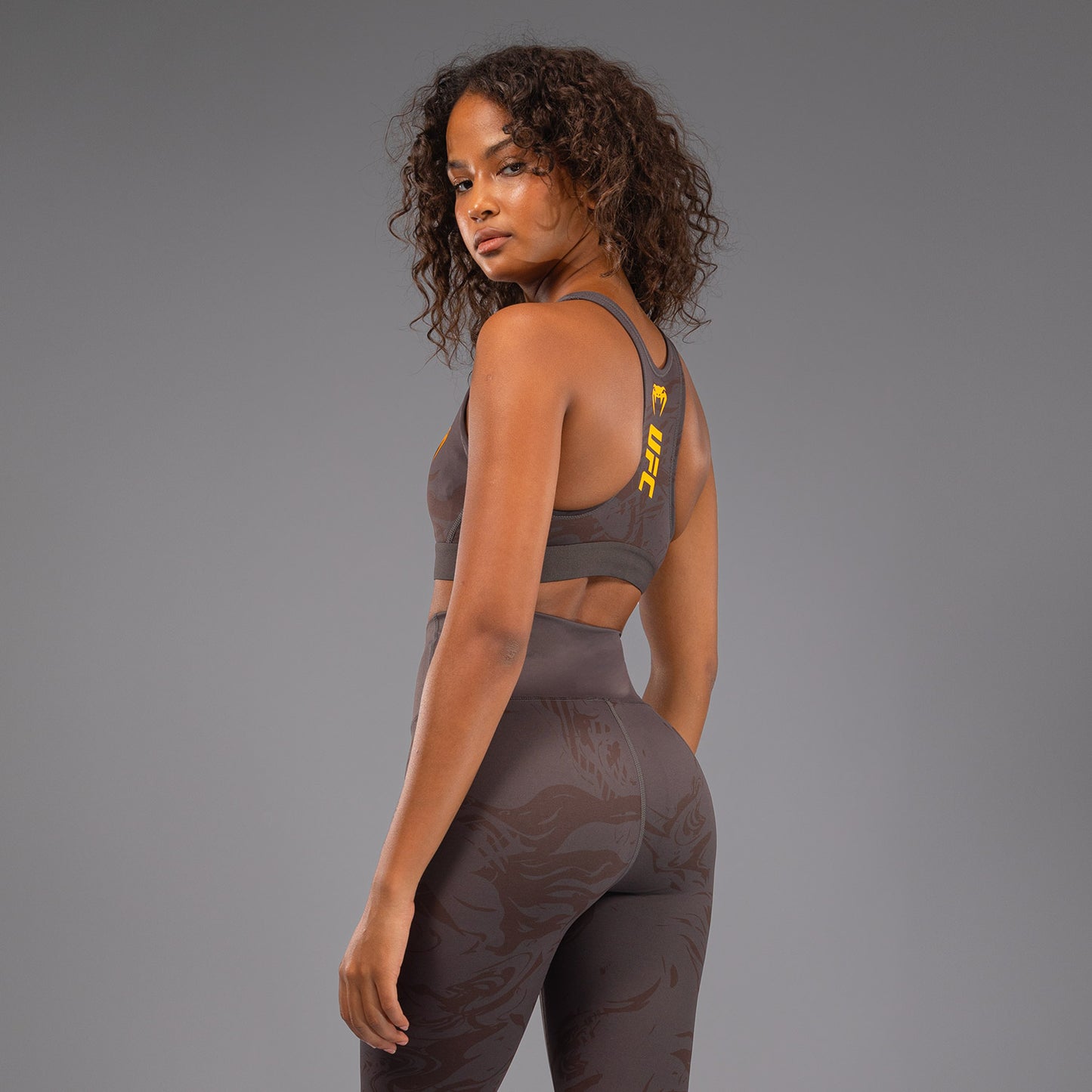 UFC Fusion by Venum Fight Week Reggiseno Sportivo per Donna - Marrone terra