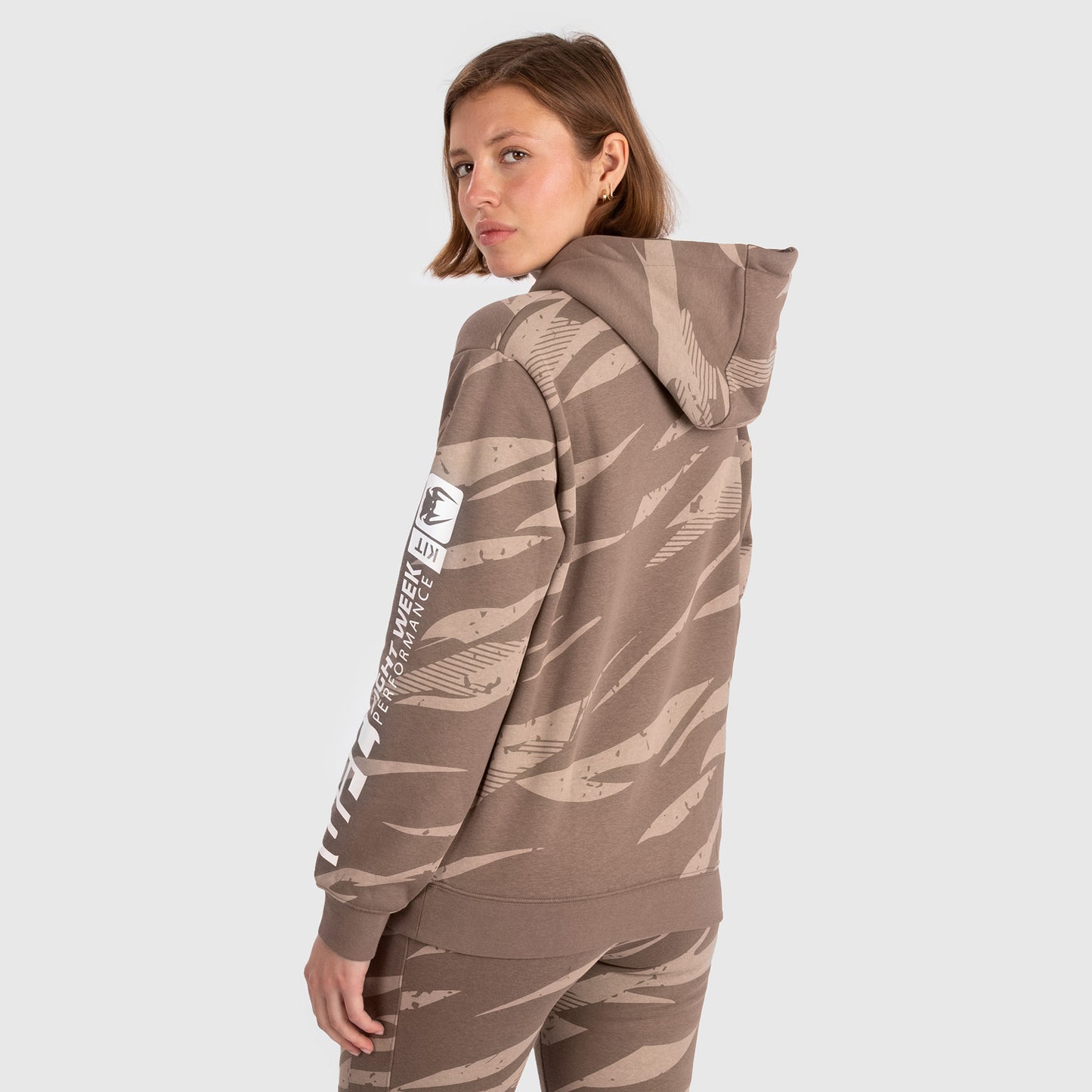 UFC Adrenaline by Venum Fight Week Felpa Con Cappuccio per Donna - Desert Camo