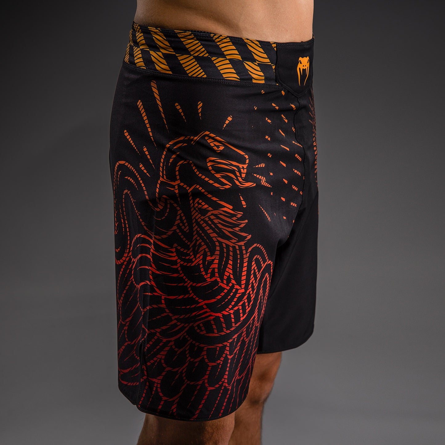 Venum Quetzal Fury Pantaloncini da Combattimento - Nero/Rosso Fury/Arancione