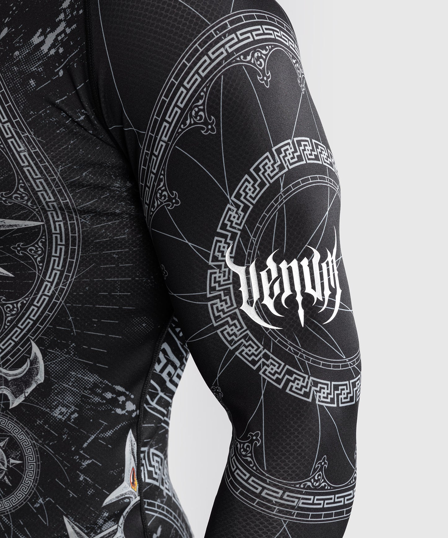 Venum Gladiator 5.0 Maglietta A Maniche Lunghe Per Uomo - Nero/Argento