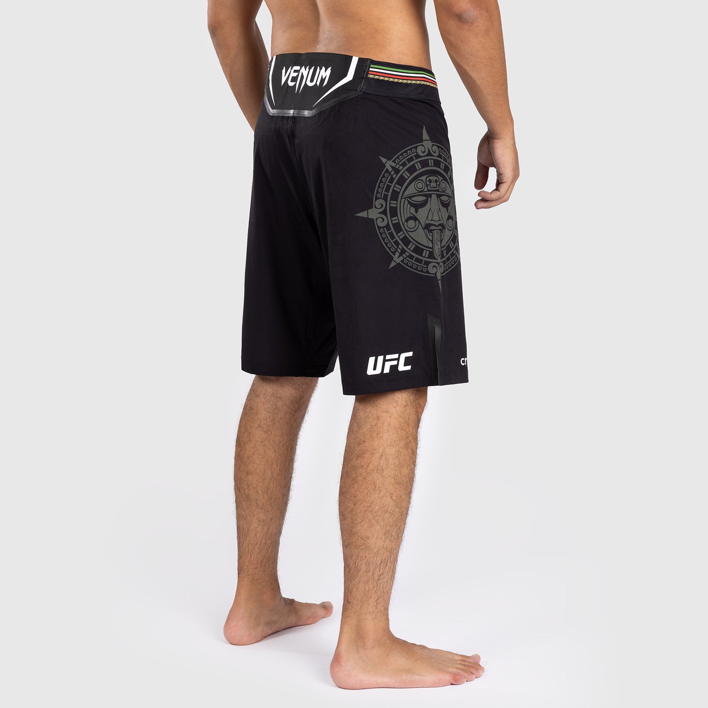 Noche UFC by Venum Authentic Fight Night Pantaloncini da combattimento da uomo - Taglio lungo - Neri
