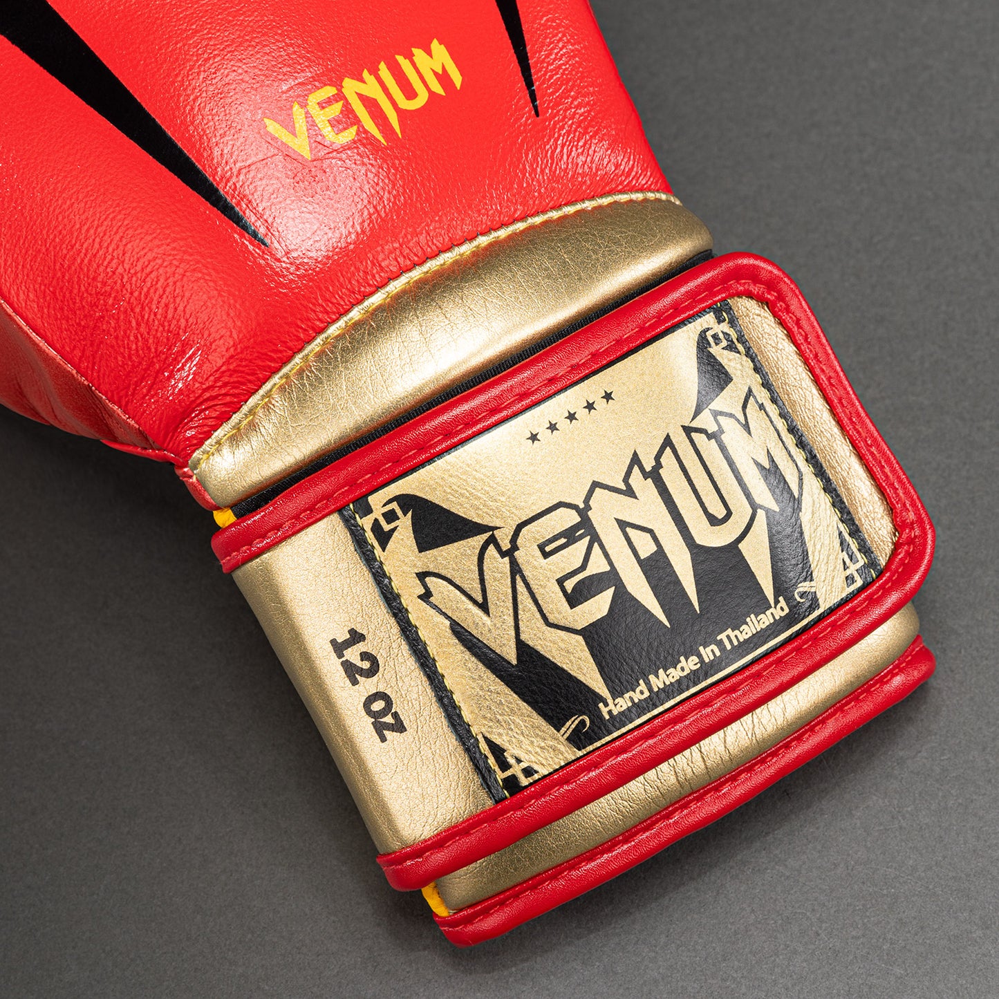 Guantoni da Boxe Venum Giant 3.0 - Rosso/Giallo/Oro