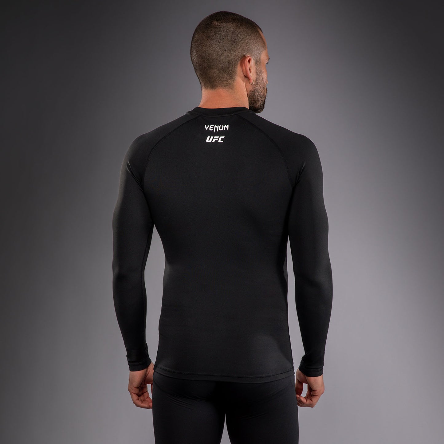 Venum UFC Unity by Venum Authentic Fight Week Rashguard Tecnica a Maniche Lunghe da Uomo - Nero