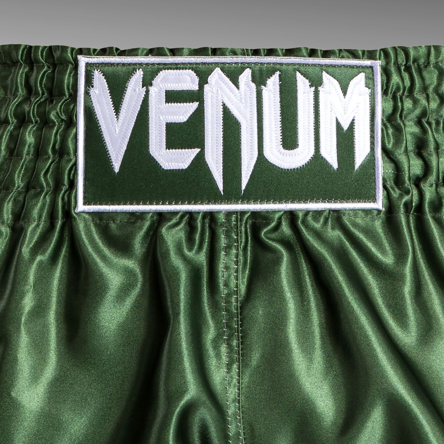 Venum Classic Pantaloncini da Muay Thaï - Khaki/Bianco