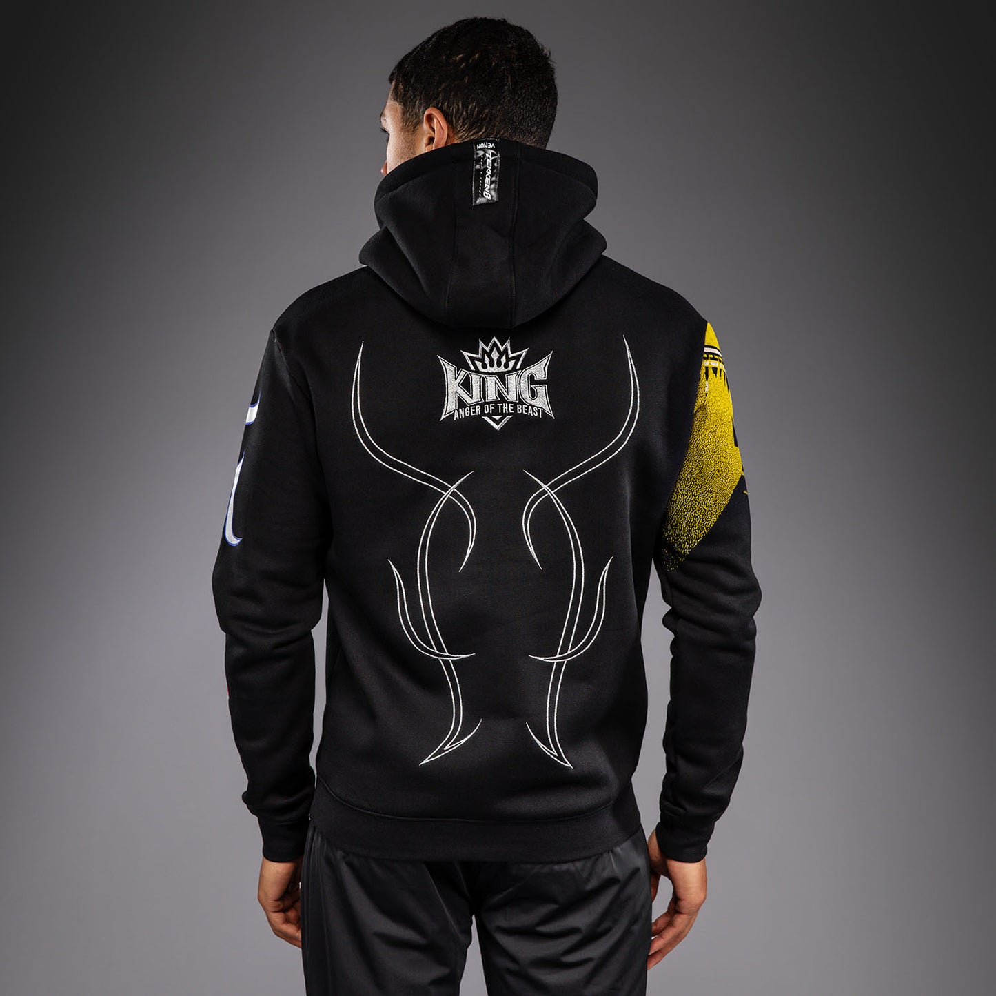 Venum x TEKKEN 8 Felpa con Cappuccio - King - Nero/Giallo