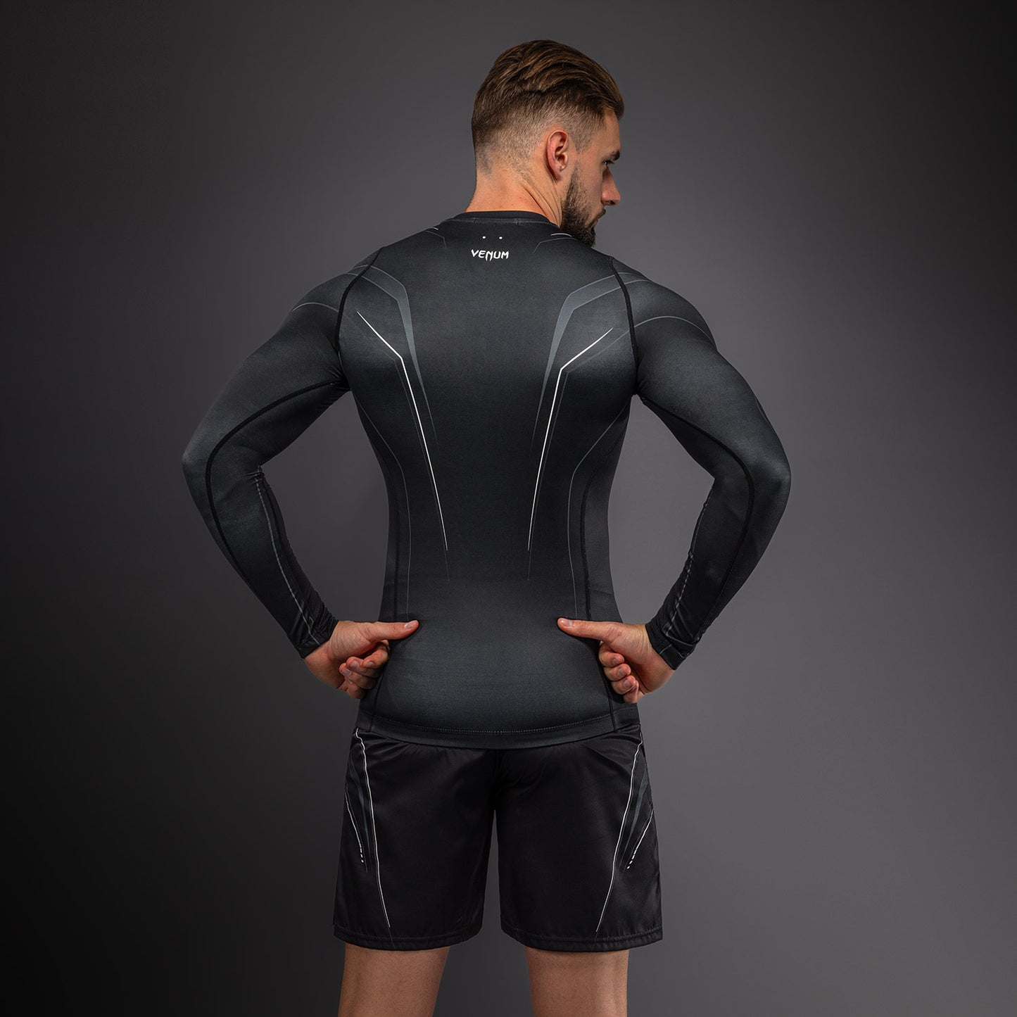 Venum Streamline Rashguard a Maniche Lunghe – Nero/Bianco