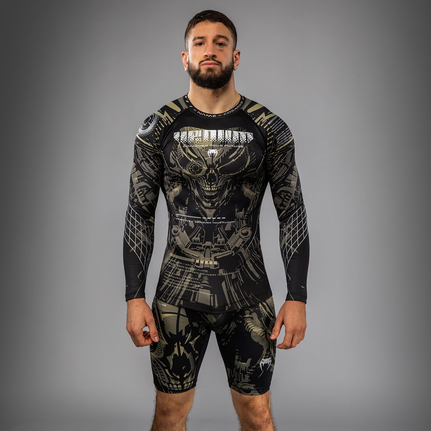 Venum Invader Rashguard a Maniche Lunghe - Nero/Sabbia