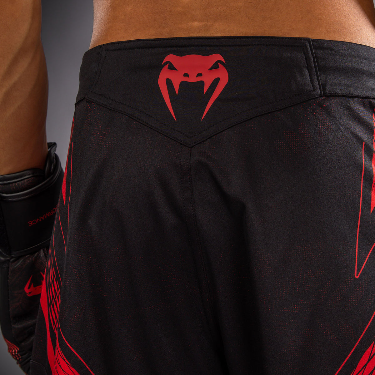 Venum Amazonia Reborn Pantaloncini da MMA - Nero/Rosso