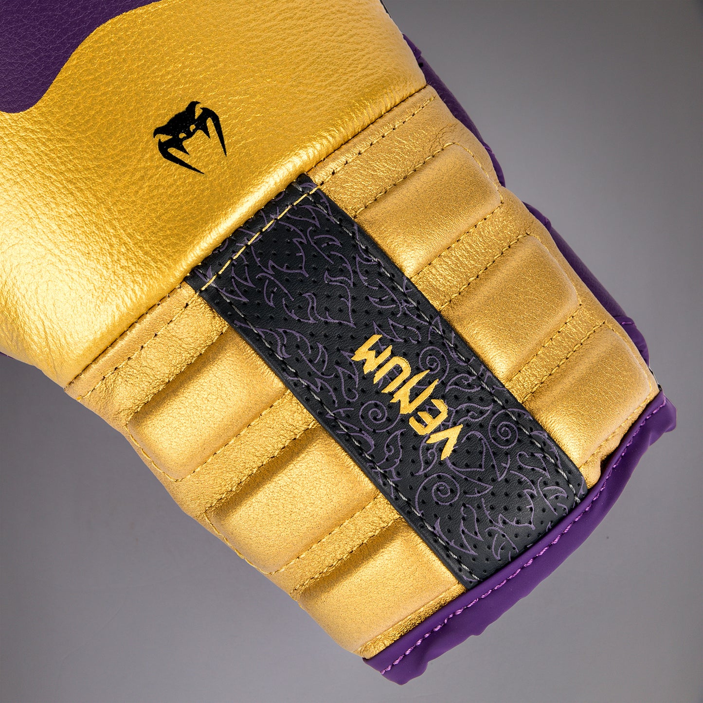 Venum Reverso Guantoni da boxe - Viola scuro/oro