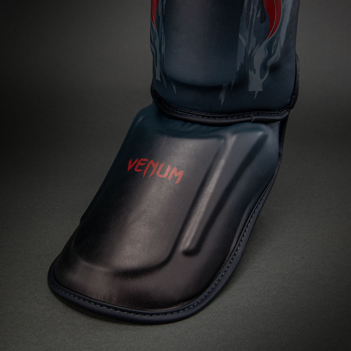 Venum Demon Paratibie - Nero/Grigio