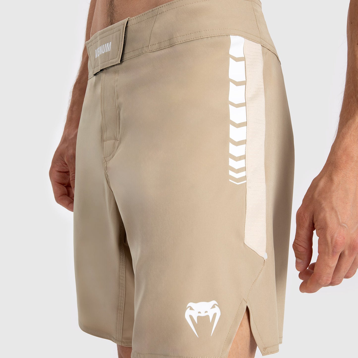 Venum Tempest Pantaloncini da Combattimento per Uomo - Beige/Sabbia