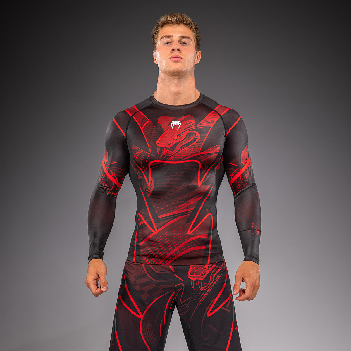 Venum Crimson Viper 2.0 Rashguard a maniche lunghe - Nero/Rosso