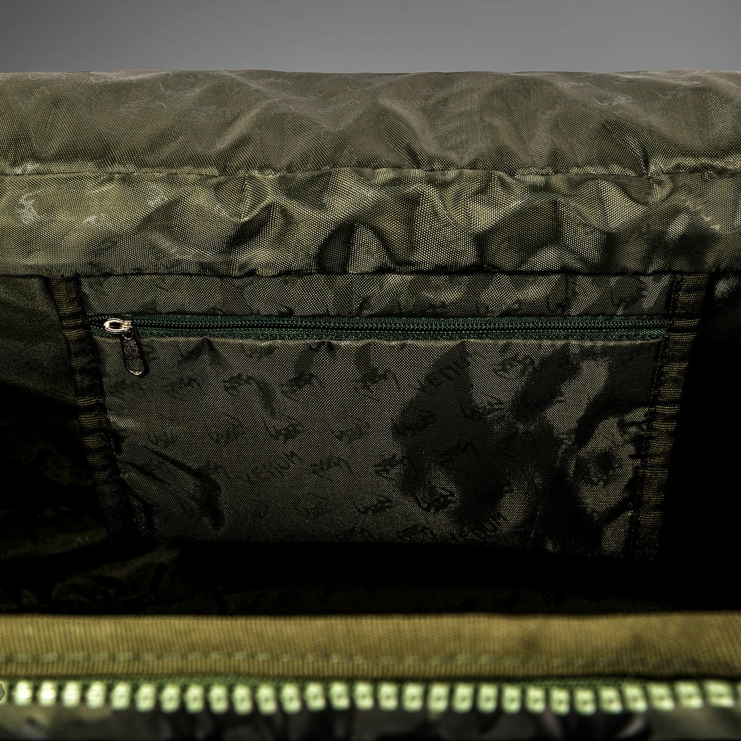 Venum Trainer Lite Borsa Sportiva (48L) – Kaki/Camouflage