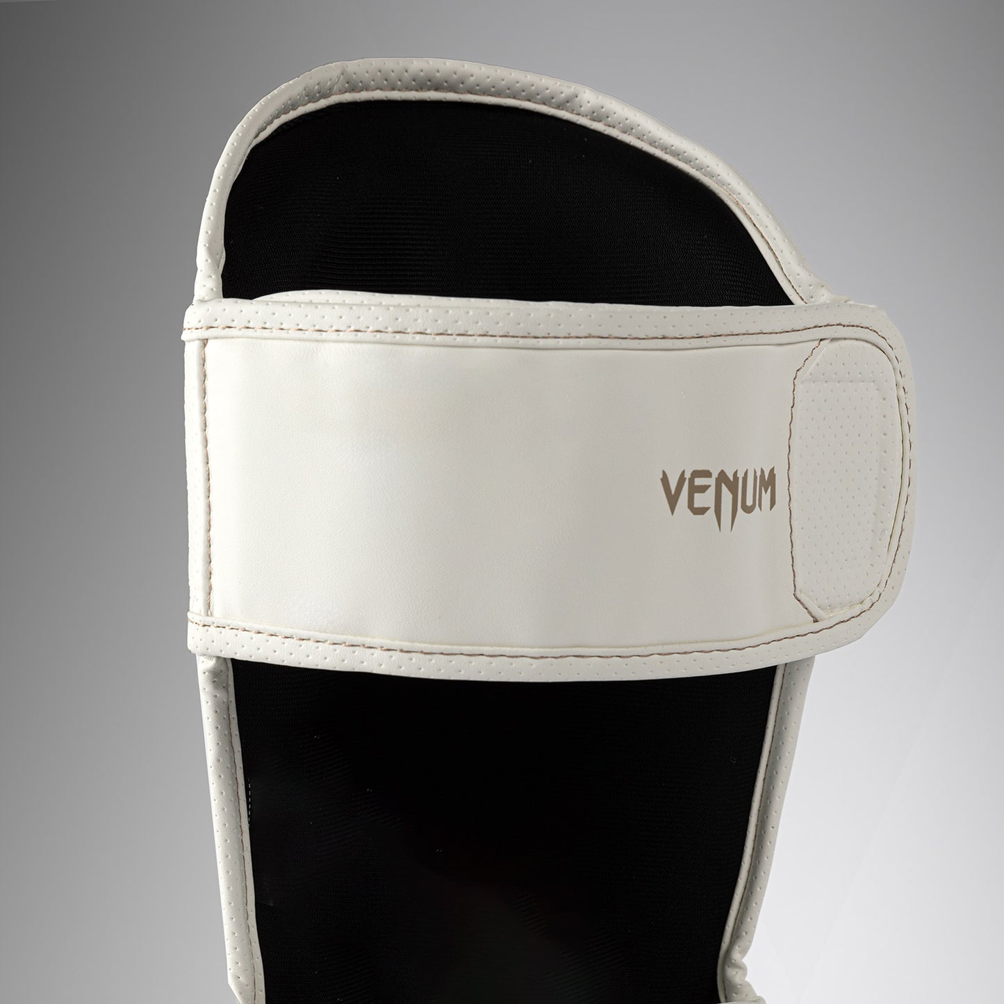 Venum Impact Evo Scales Paratibie – Avorio