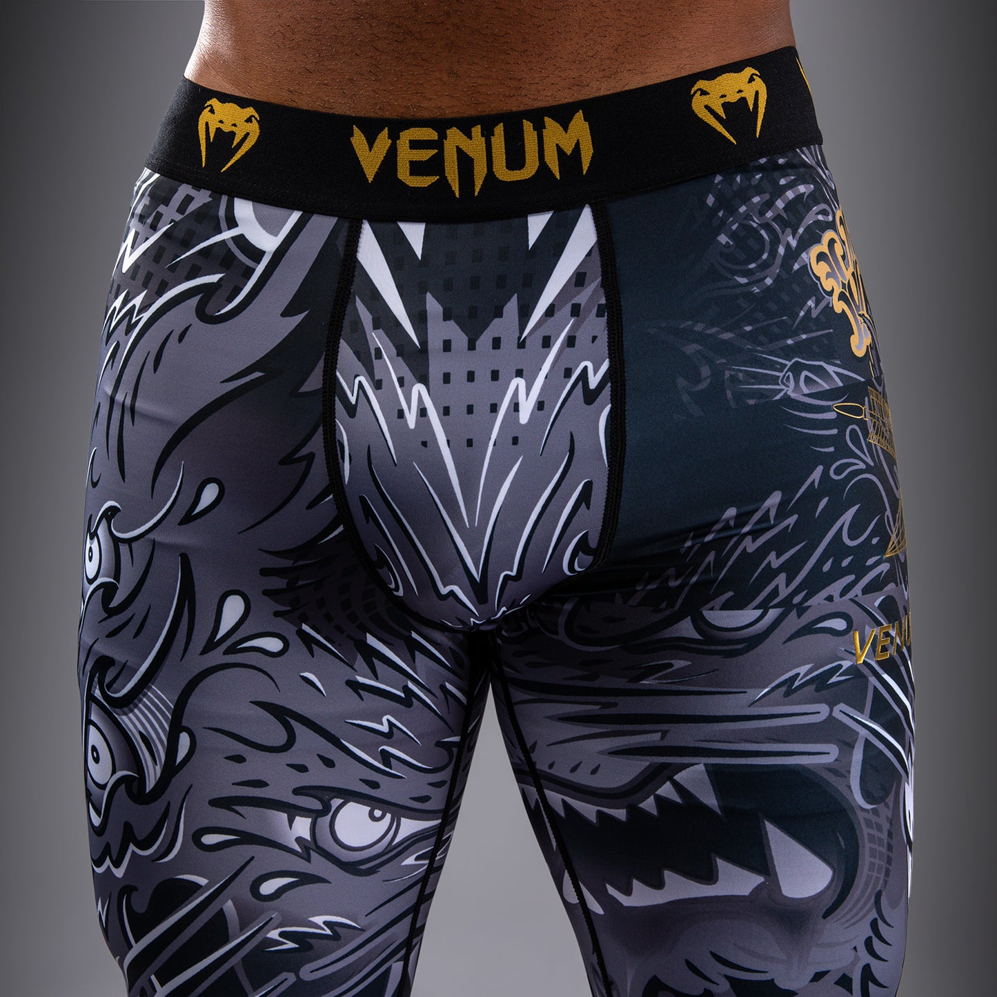 Venum Wolf Atak Spats – Nero/Grigio