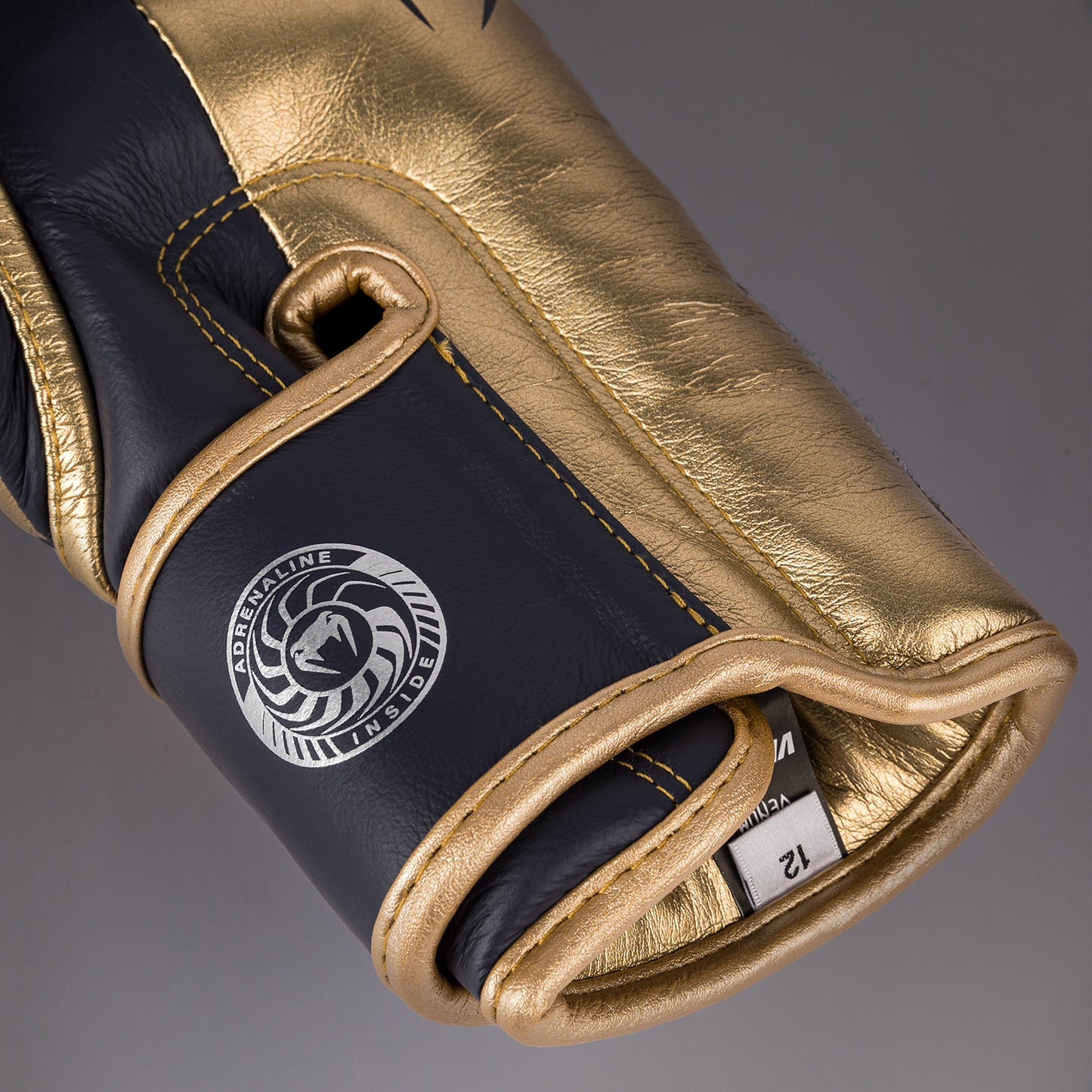 Venum Giant 3.0 Guanti da pugilato - Marina Militare/Oro - Edizione speciale