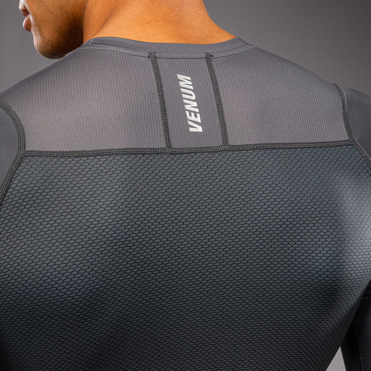 Venum G-Fit Scale Rashguard a maniche lunghe - Grigio