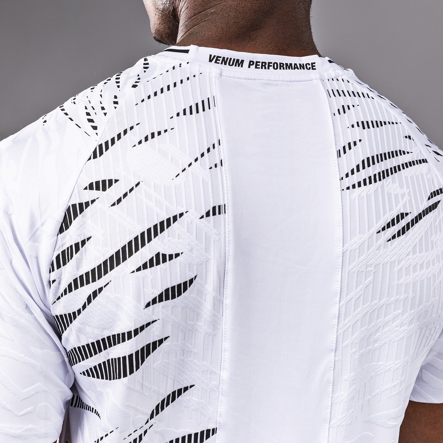 UFC Fusion by Venum Authentic Fight Night Maglietta Dry Tech per Uomo - Bianco