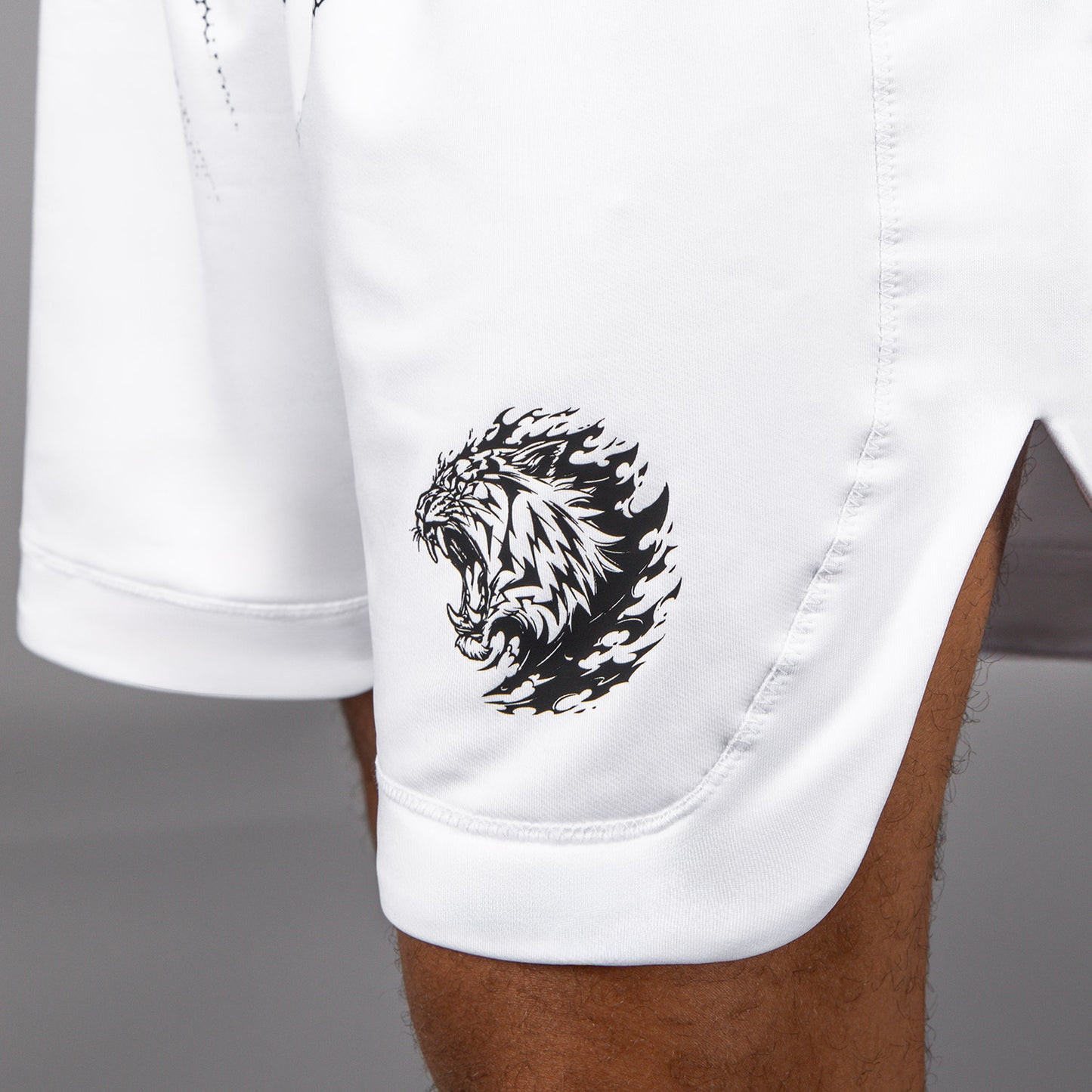 Venum x Mike Tyson Tiger Pantaloncini da boxe - Bianco ottico/Nero profondo