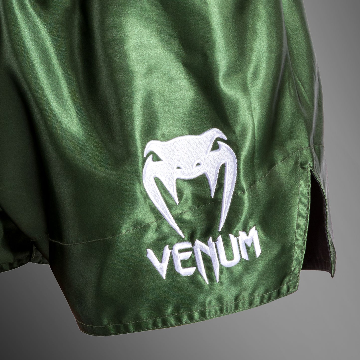 Venum Classic Pantaloncini da Muay Thaï - Khaki/Bianco