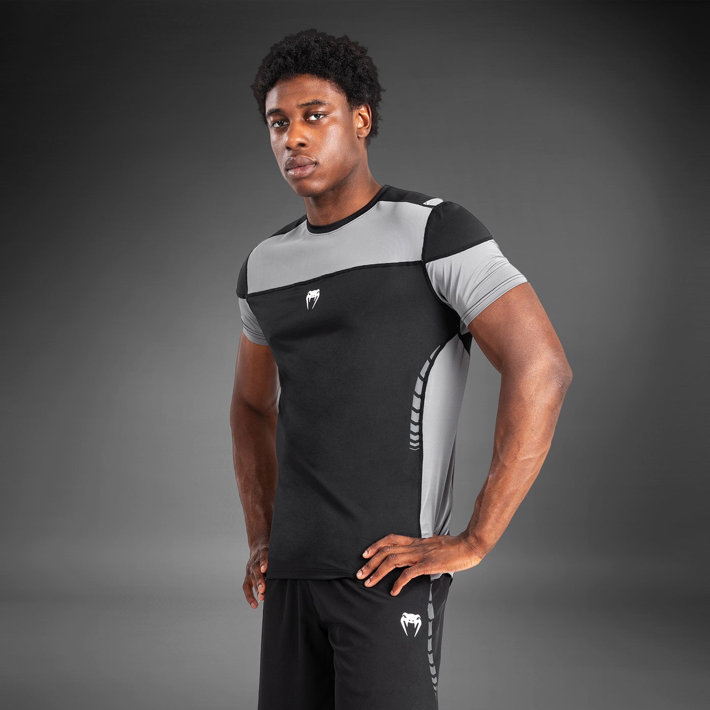 Venum Tempest Maglietta Uomo Dry-Tech - Nero/Grigio