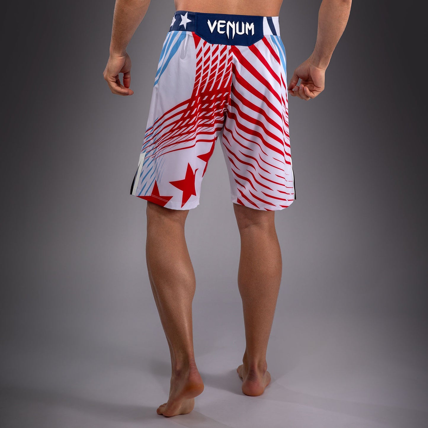 Official UFC Freedom 250 by Venum Authentic Fight Night Pantaloncini da combattimento taglio lungo da uomo - Bianco