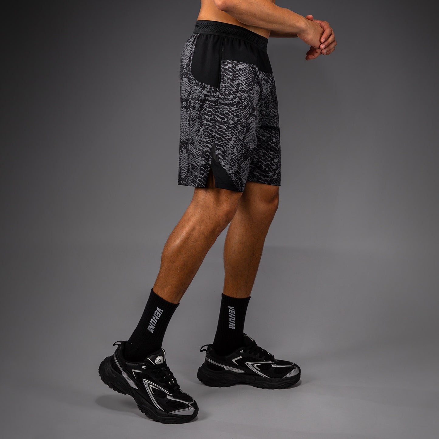 Venum G-Fit Scales Pantaloncini da Allenamento – Nero/Grigio Carbone