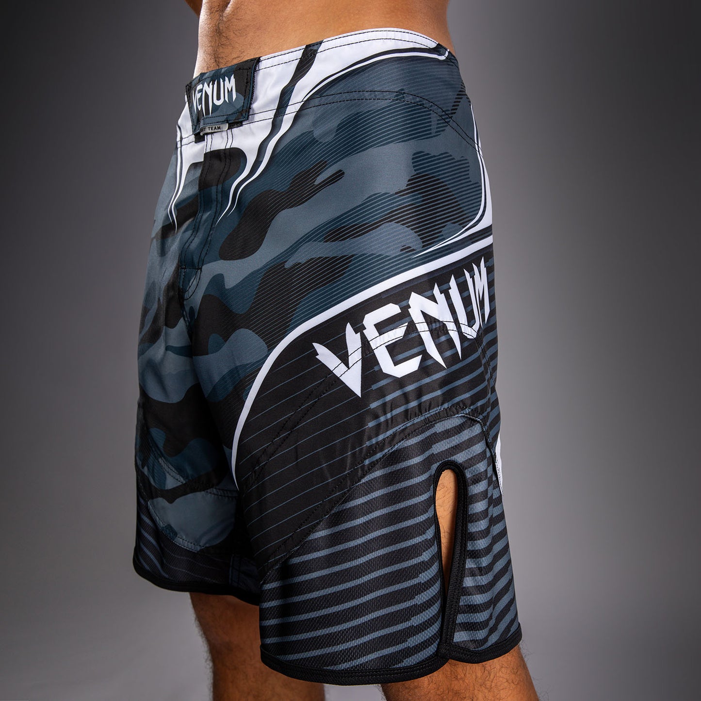 Venum Camo Hero Pantaloncini da Combattimento - Blu Navy Scuro/Blu