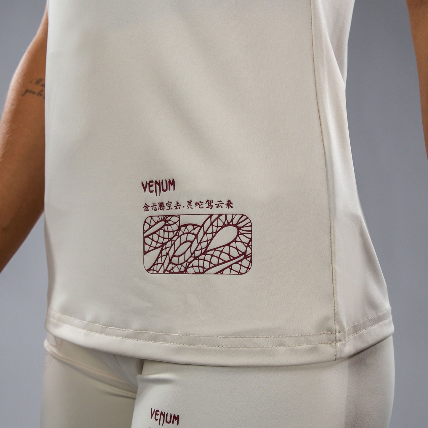 Venum Serpenti T-Shirt Dry-Tech Donna – Avorio/Bordeaux