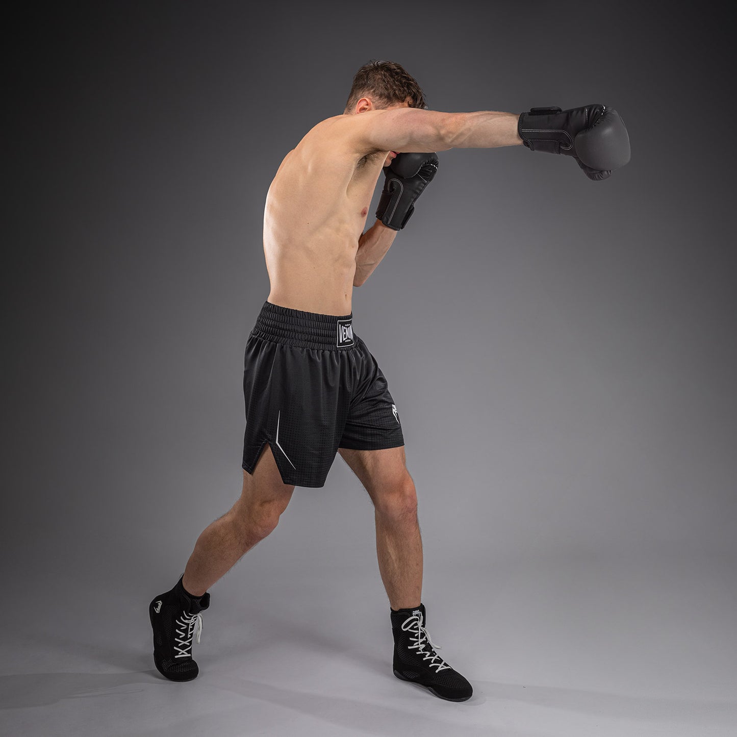 Venum Stealth Pantaloncini da Boxe – Nero/Bianco