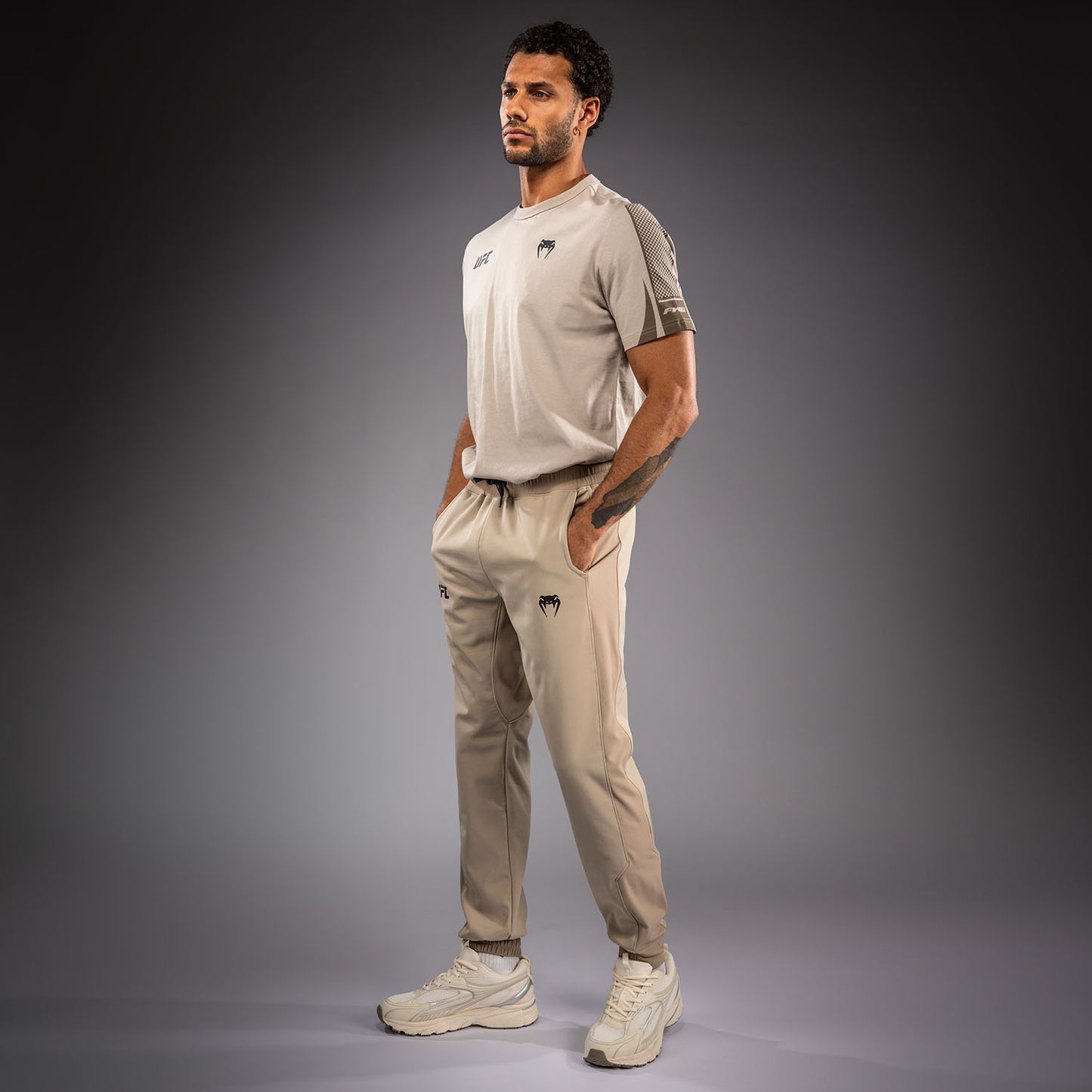 Venum UFC Unity by Venum Authentic Fight Week Pantaloni da Uomo - Sabbia