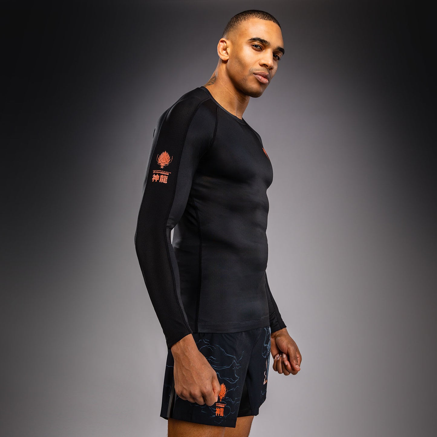 Venum Thunder Dragon Rashguard a Maniche Lunghe – Nero/Grigio/Rame