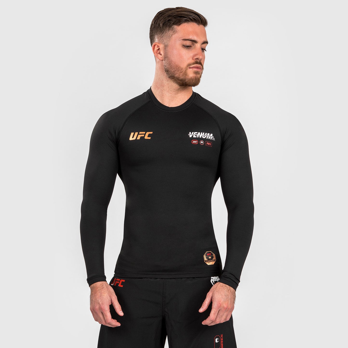 UFC Adrenaline by Venum Fight Week Rashguard a manica lunga Performance da Uomo - Nero