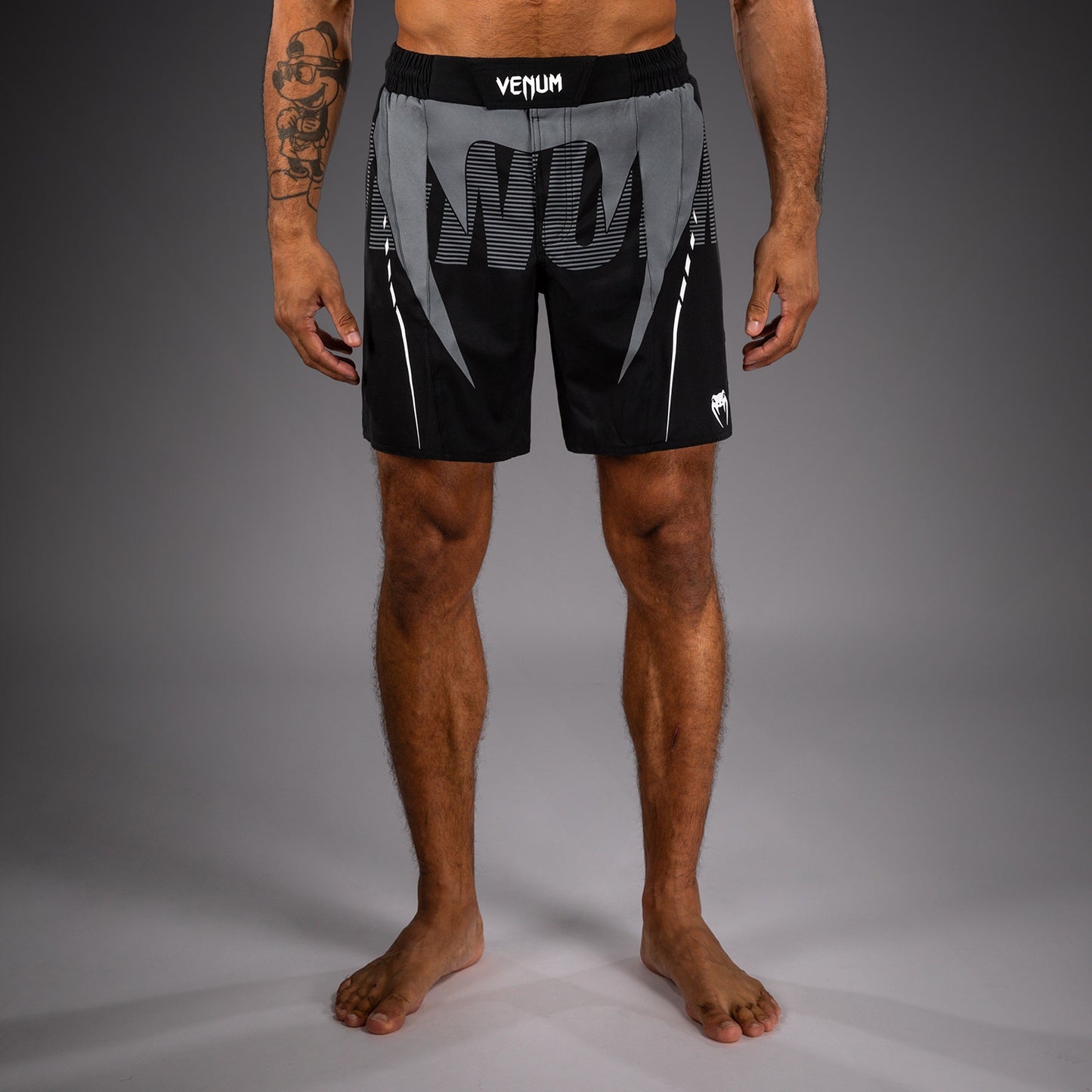 Venum Adrenaline Pantaloncini da combattimento – Nero/Grigio Argento