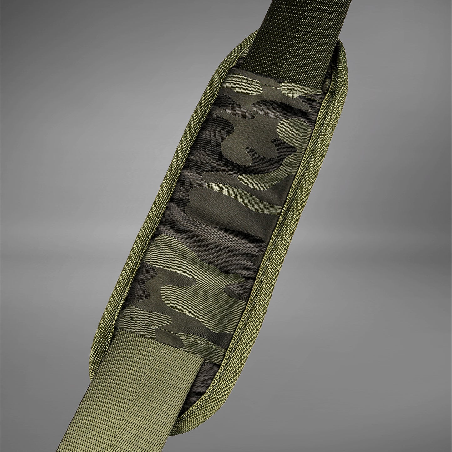 Venum Trainer Lite Borsa Sportiva (48L) – Kaki/Camouflage