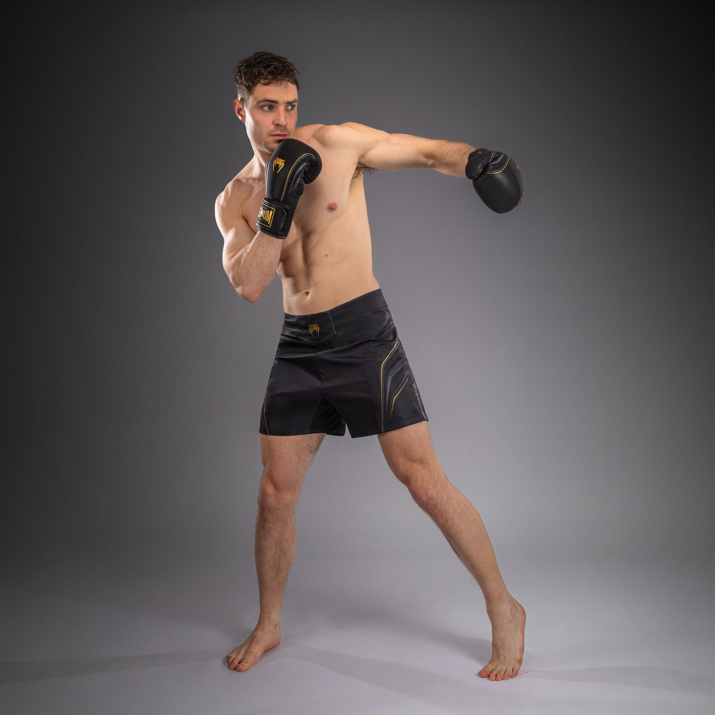 Venum Streamline Pantaloncini da Combattimento – Nero/Oro