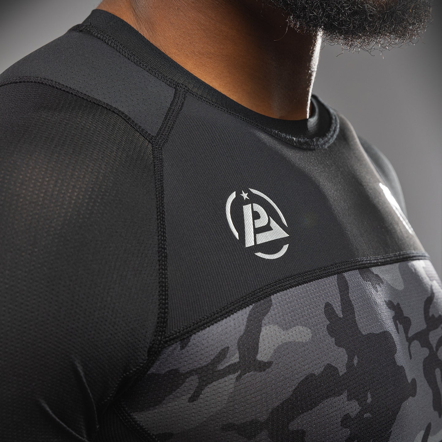 Venum x Polaris Maglia a Maniche Corte Rashguard - Nero/Grigio Tempesta