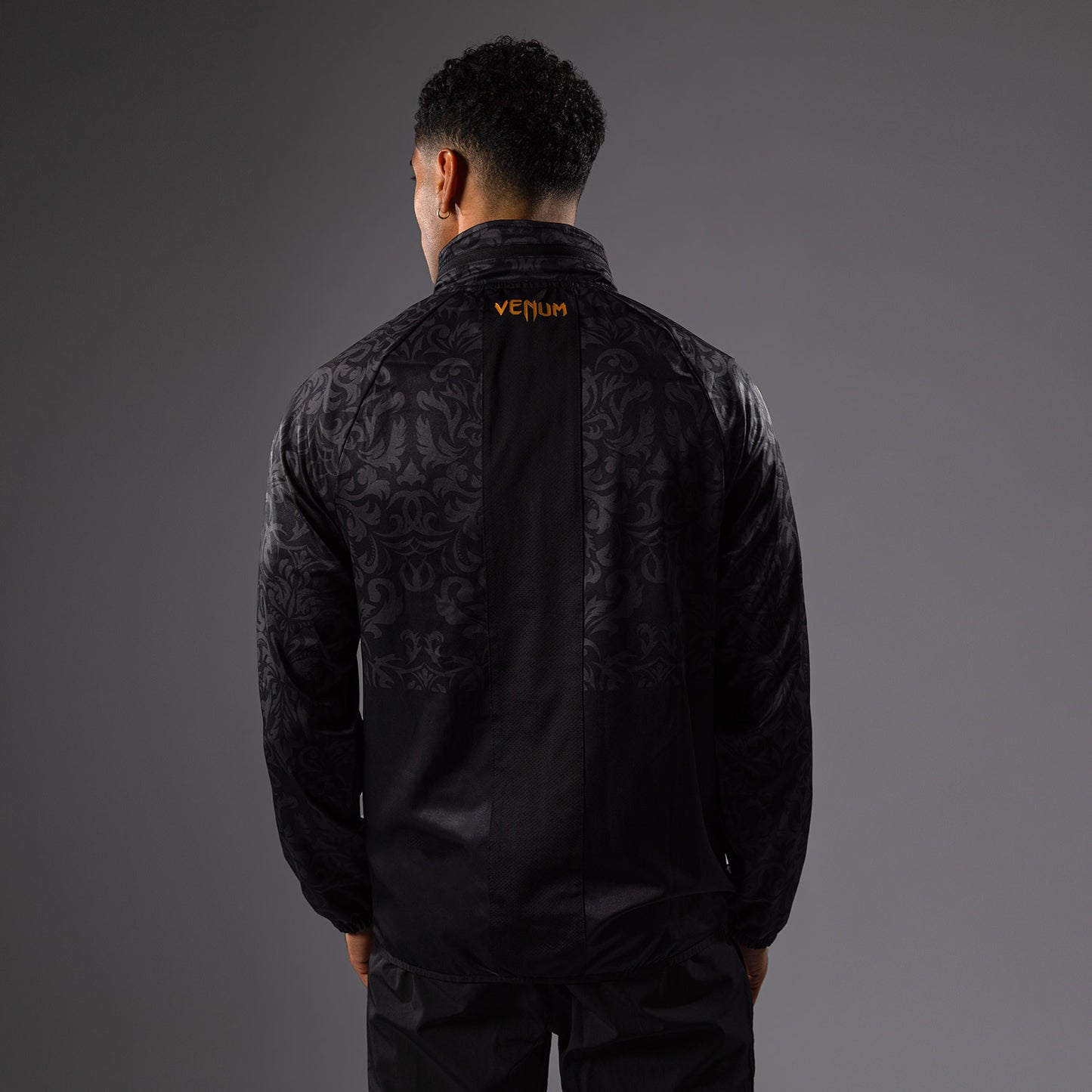 Venum x Topuria Unmatched Edition Giacca da Allenamento - Nero/Oro