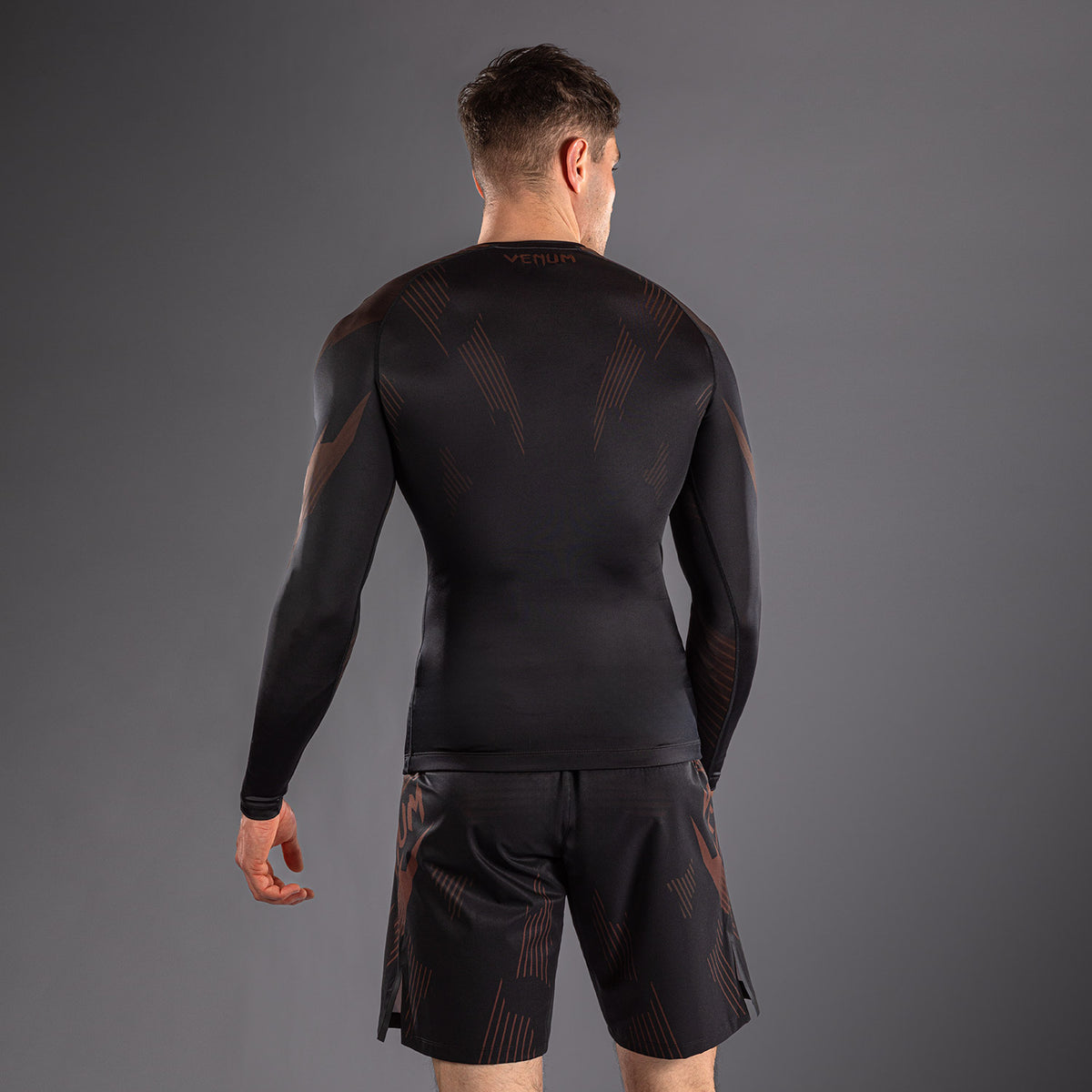 Venum No-Gi 6.0 Rashguard a Maniche Lunghe - Nero/Marrone
