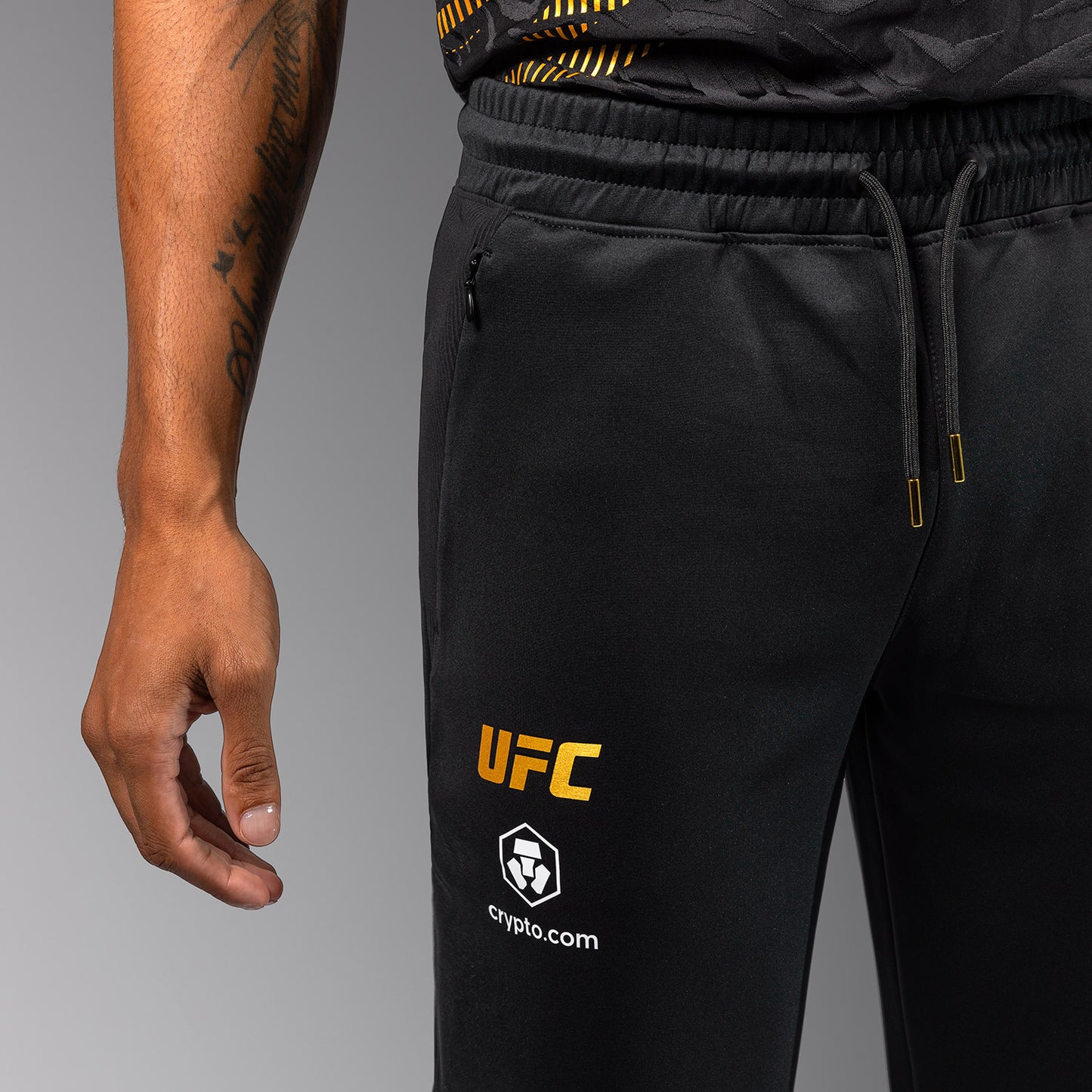 UFC Fusion by Venum Authentic Fight Night Pantaloni a Gamba Dritta per Uomo - Champion